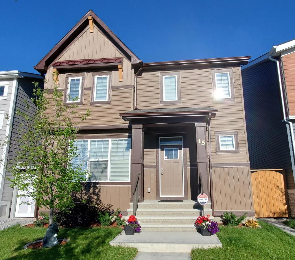 Delightful 1-Bedroom Private Suite In A New Home Calgary Zewnętrze zdjęcie