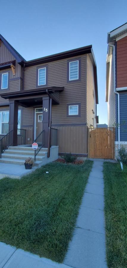 Delightful 1-Bedroom Private Suite In A New Home Calgary Zewnętrze zdjęcie